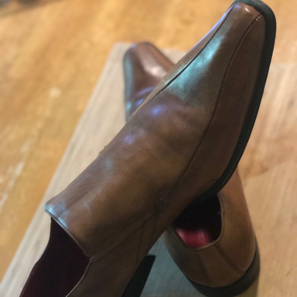 Men’s dress shoes